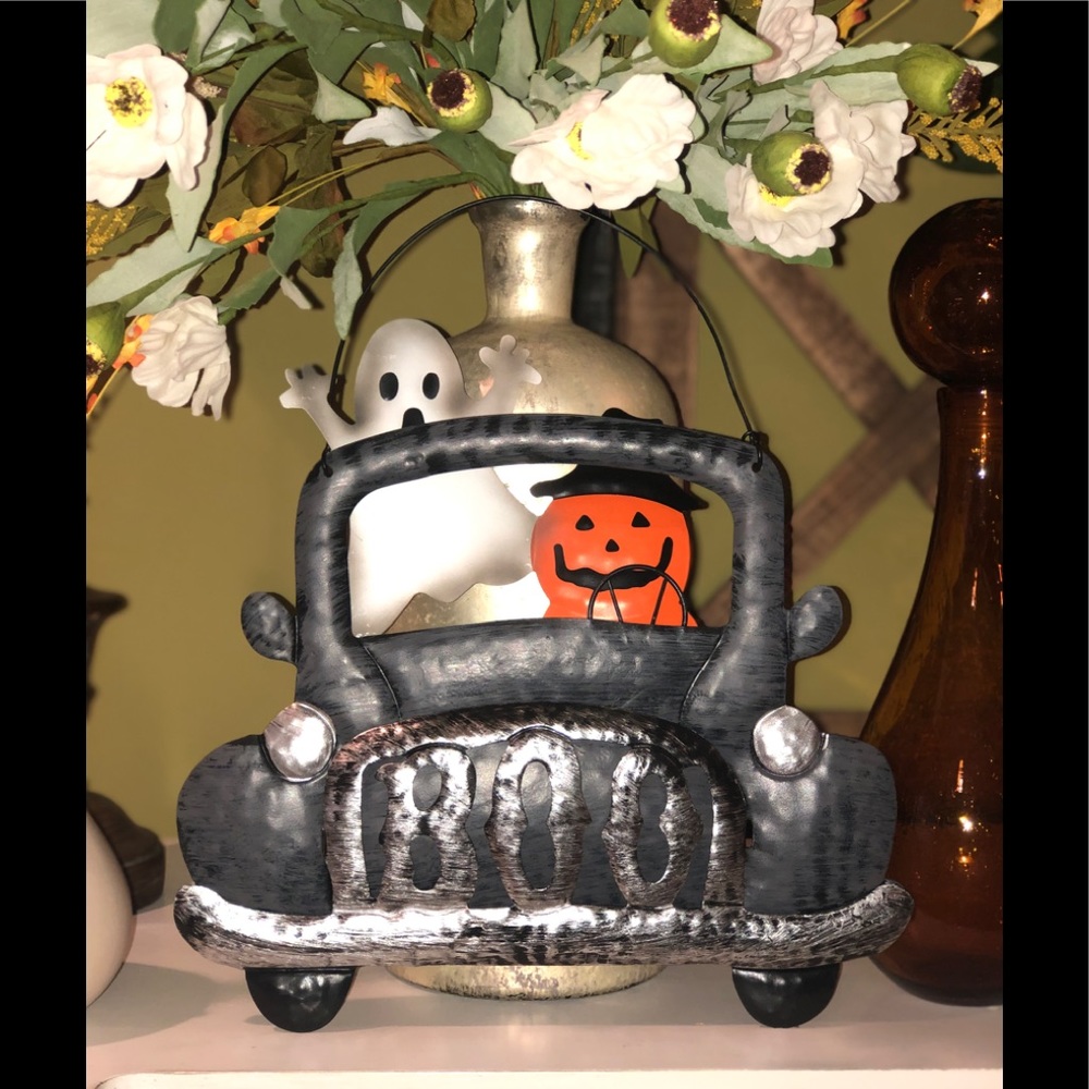 Ghost and Pumpkin Metal Halloween Sign.